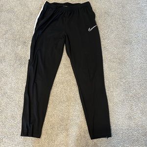Men’s Nike pants